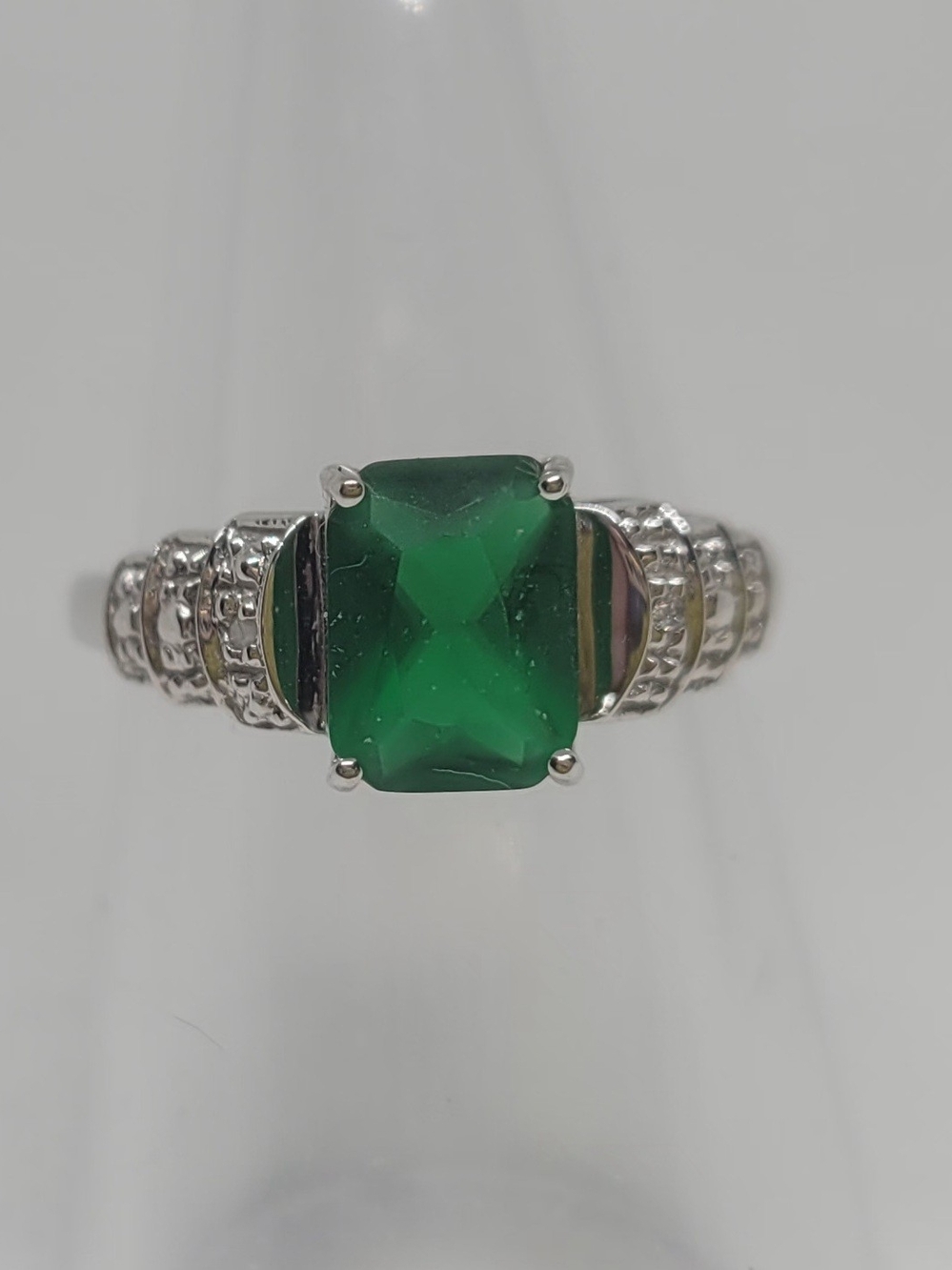 Emerald Green Ring with 10k Gold Band
